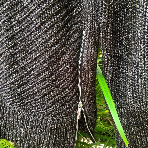 Calvin Klein Oversize Cable Knit Metallic Sweater - Picture 3 of 4